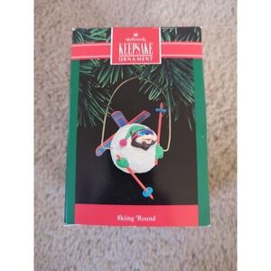 Hallmark Keepsake Ornament 1992 Skiing 'Round Bear Orig‎ Box